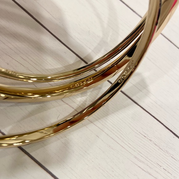 NWT! Coach set of 3 bangle bracelets.  Gorgeous set in gold, white. New w/tags! - Picture 11 of 13